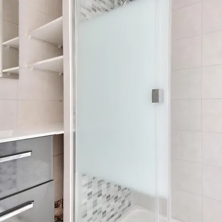 Lägenhet Pour 4- Balcon- Des Becs *